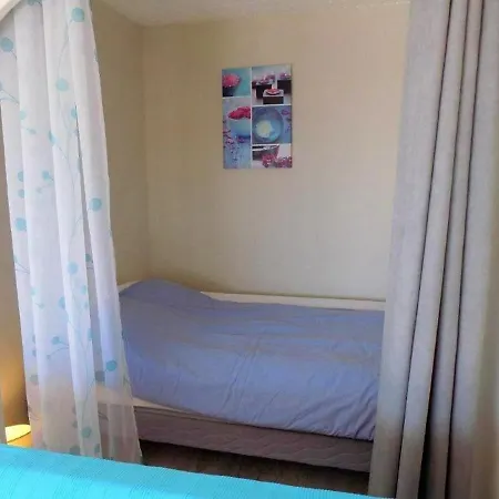Apartment Vaux-sur-mer, 1 Piece, 3 Personnes - Fr-1-305a-8 *